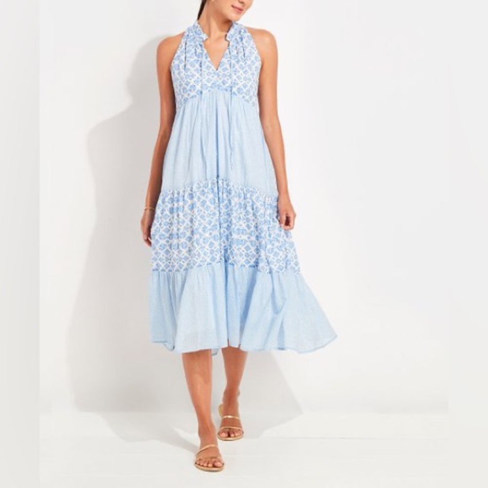 Vineyard Vines Diamond Marshmallow Tiered Notch Neck
Midi dress size: L